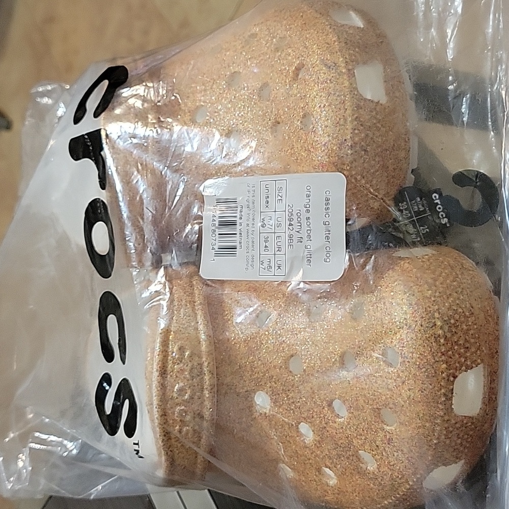Crocs